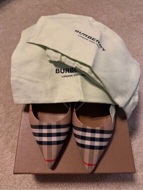 Burberry Leticia Beige Plaid Pointed Toe Flats with Red Accent size 40